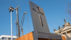 Nagelkreuz von Coventry an der Baustelle fuer den neuen Turm der Garnisonkirche in Potsdam.