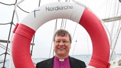 Bischof Hans-Jürgen Abromeit auf dem Nordkirchenschiff 