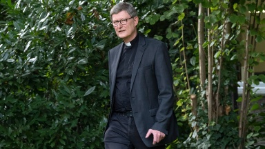Kölner Kardinal Rainer Maria Woelki  wieder im Amt