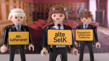 Playmobilfiguren erklären im Youtube Video die SELK