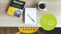 Schreibtisch mit Deutsch-Buch für Dummies