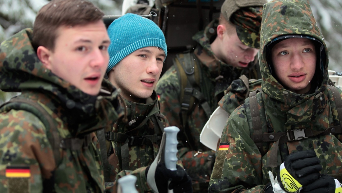 Kritik gab es auch an Deutschland, wo die Bundeswehr seit einigen Jahren verstärkt Minderjährige rekrutiere, erklärte das Deutsche Bündnis Kindersoldaten. 
