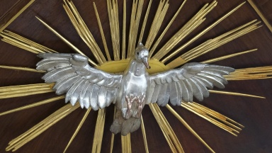 Taubendarstellung im Kanzeldeckel der ehemaligen Pfarrkirche Sankt Rupert in Regensburg