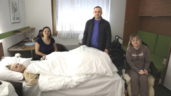 Kriegsflüchtlinge Serhii Bolchuk, seine Frau Natalia, seine Mutter Svetlana und Andrej im Christlichen Gaestezentrum Schönblick in Schwäbisch Gmünd