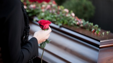 Tipps gegen die Corona-Ansteckungsgefahr bei Beerdigungen