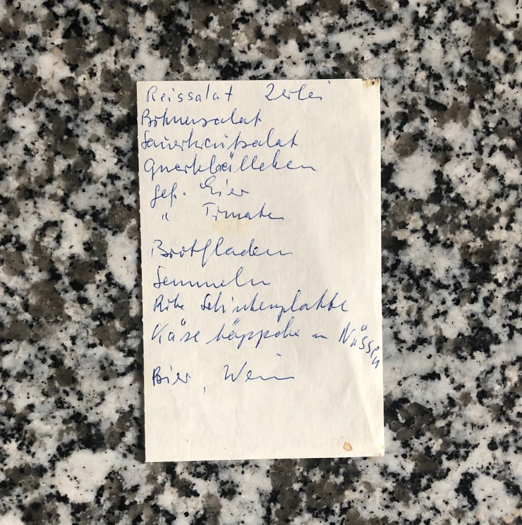 Rezeptzettel handgeschrieben von der Mutter 