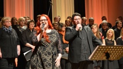 Der "Night of the Hymns"-Projektchor bei einem Konzert im Mai 2015.