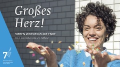 Aktionsmotiv "7 Wochen ohne" 2016: Junge Frau mit Konfetti.