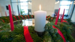 Wichern-Adventskranz leuchtet im Bundestag
