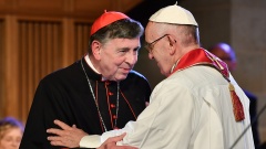Papst Franziskus (re.) hat mit Kardinal Kurt Koch in der Kathedrale von Lund einen gemeinsamen Gottesdienst gefeiert.