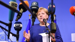 Bundeskanzlerin Merkel sprach beim Sondertreffen in Brüssel Dublin-Verordnung an, die die Verteilung der Asylbewerber regelt und verhindern soll, dass diese unkontrolliert in andere EU-Länder weiterreisen.
